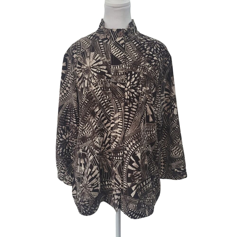 Chico’s Zenergy Size 2 US L Brown‎ Cream Abstract Print Zip Jacket Artsy Travel